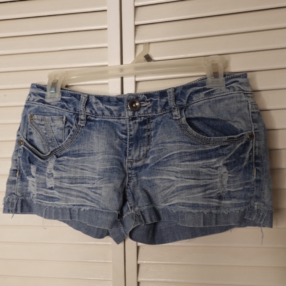 2000s low waisted mudd denim shorts size - 5